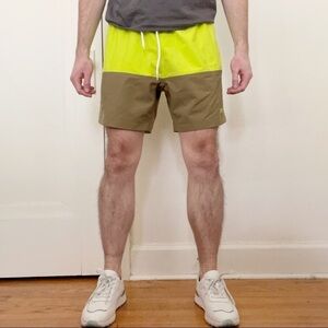 Duluth Trading Co Men’s Pier Genius 7” Swim Trunk Size Medium Lined